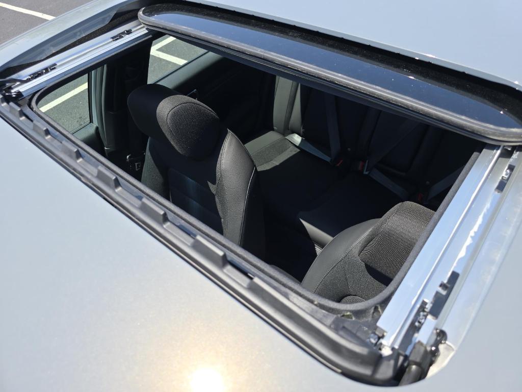 new 2025 Honda Civic Hybrid car, priced at $33,555
