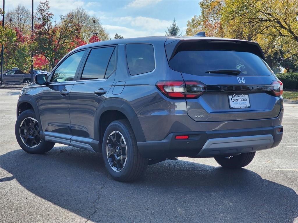 new 2025 Honda Pilot car, priced at $49,245