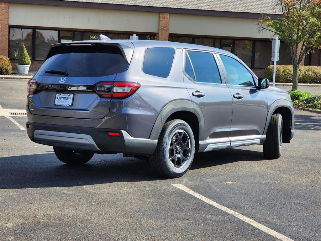 new 2025 Honda Pilot car, priced at $49,245