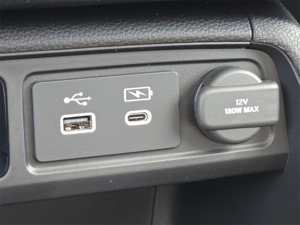 new 2025 Honda Pilot car, priced at $51,350