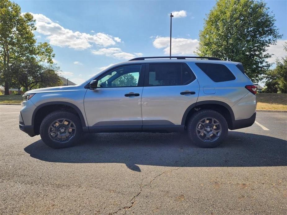 new 2025 Honda Pilot car, priced at $50,495