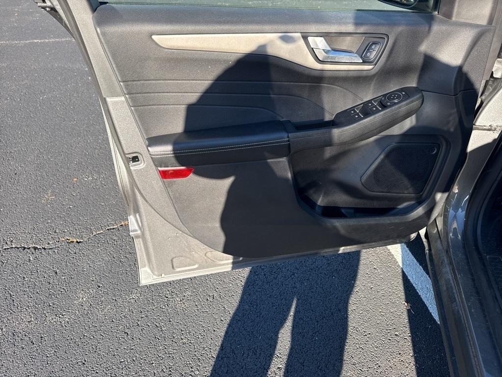 used 2022 Ford Escape car, priced at $18,997
