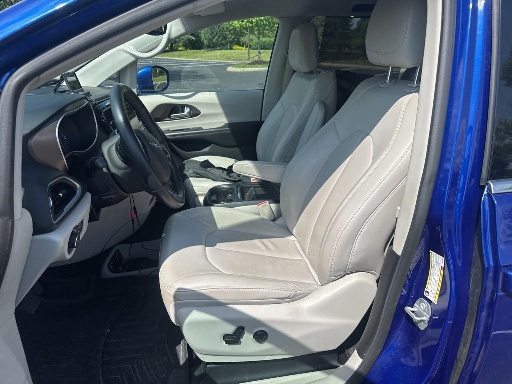 used 2018 Chrysler Pacifica car, priced at $15,000