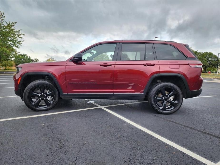 used 2023 Jeep Grand Cherokee car, priced at $35,617