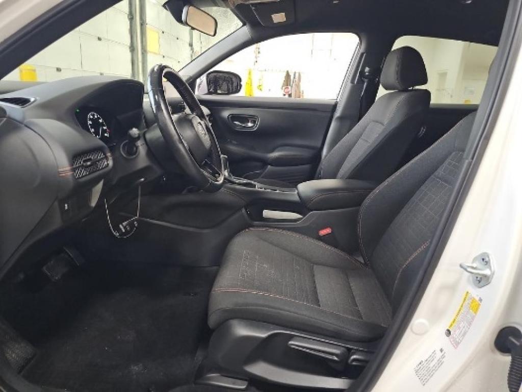 used 2025 Honda HR-V car, priced at $28,995