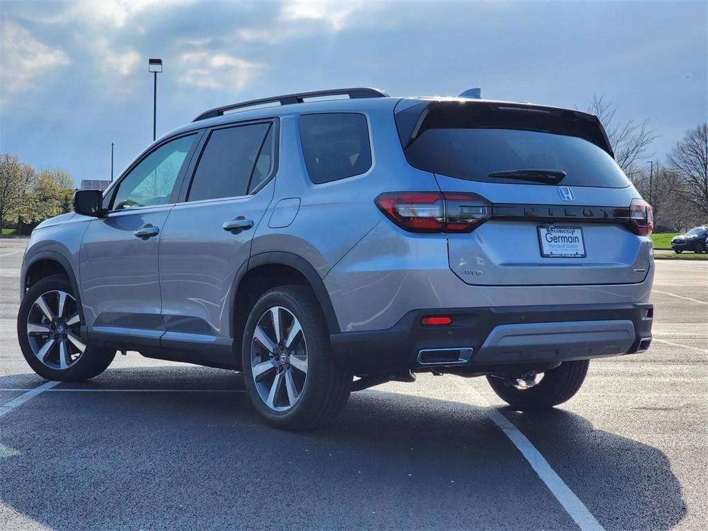 new 2025 Honda Pilot car, priced at $51,050