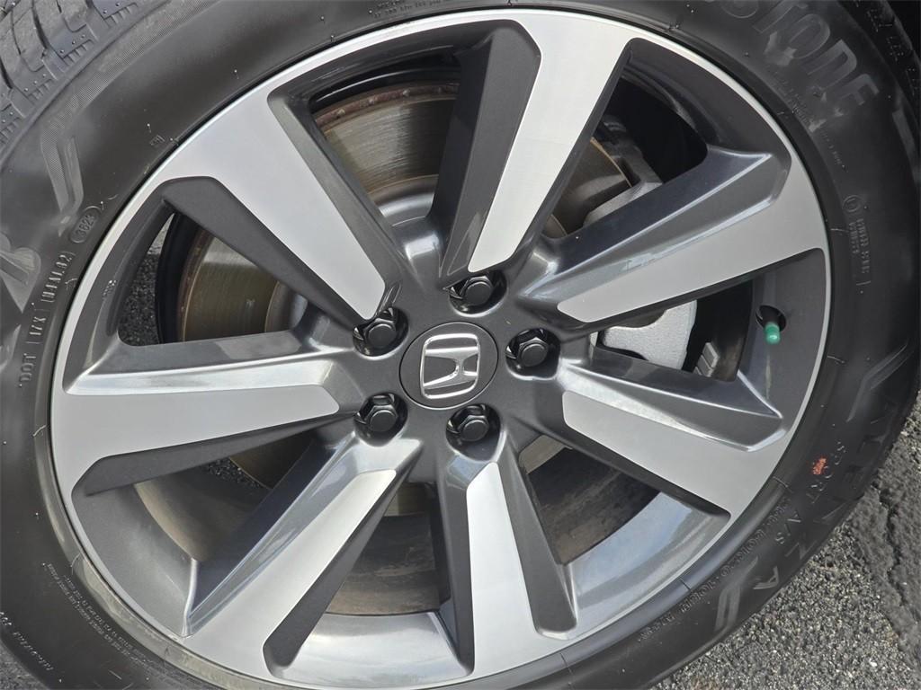 used 2024 Honda Pilot car, priced at $45,847