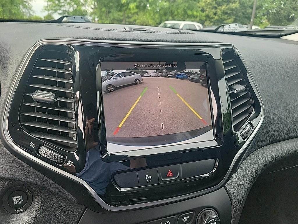 used 2019 Jeep Cherokee car, priced at $19,997