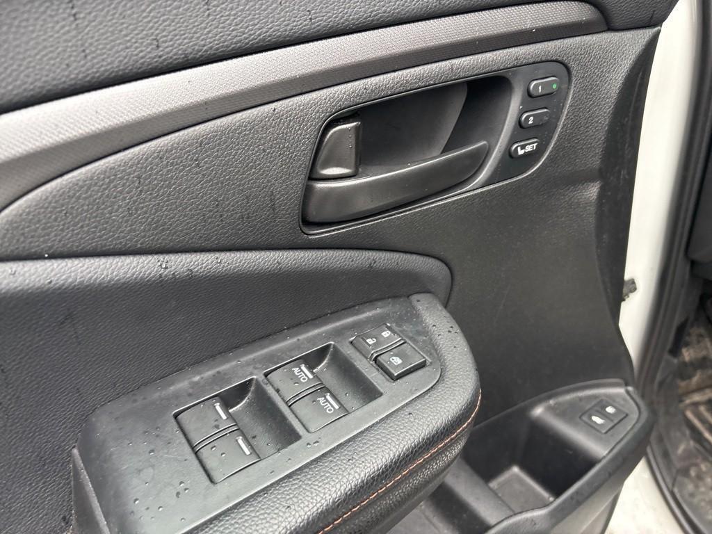 used 2022 Honda Passport car, priced at $32,747