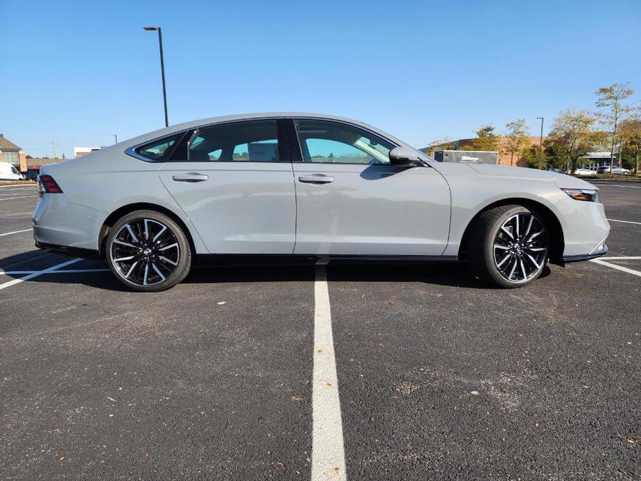 new 2025 Honda Accord Hybrid car, priced at $40,350