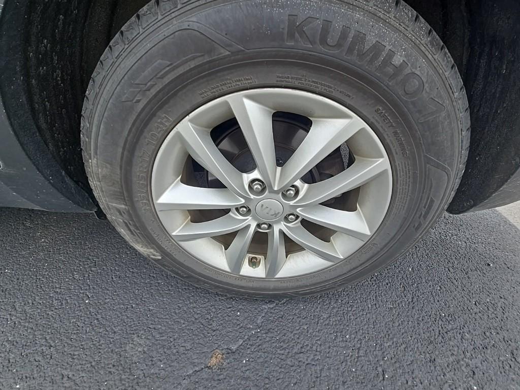 used 2016 Kia Sorento car, priced at $9,997