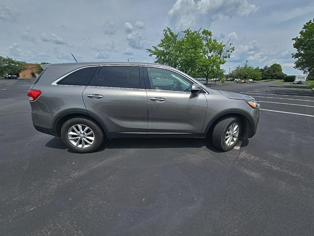 used 2016 Kia Sorento car, priced at $9,997