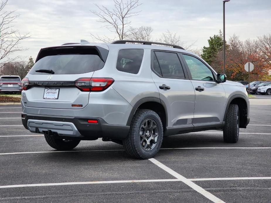 new 2025 Honda Pilot car, priced at $51,580