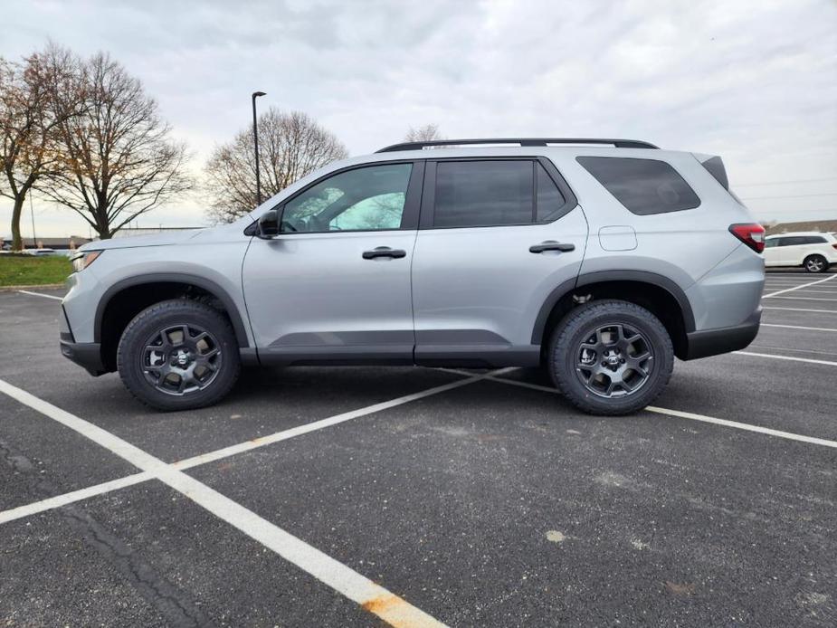 new 2025 Honda Pilot car, priced at $51,580