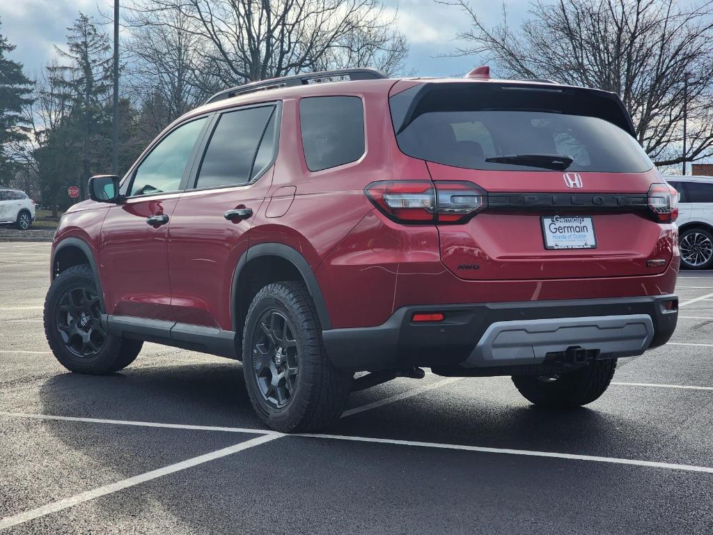 new 2025 Honda Pilot car, priced at $51,250