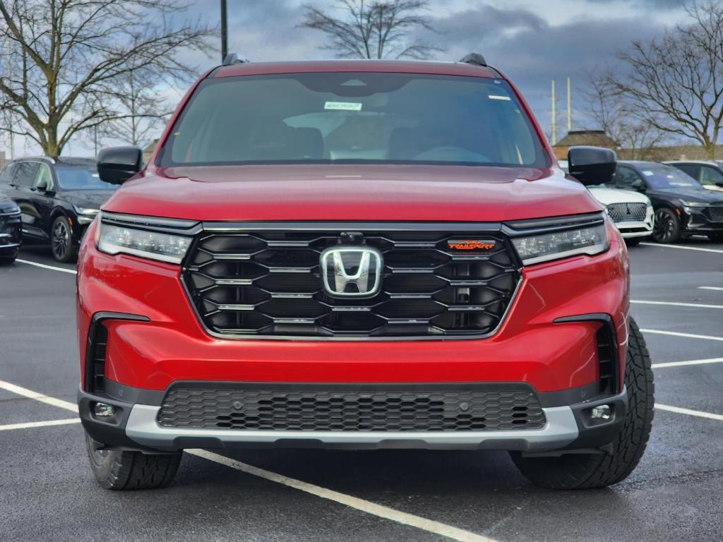 new 2025 Honda Pilot car, priced at $51,250