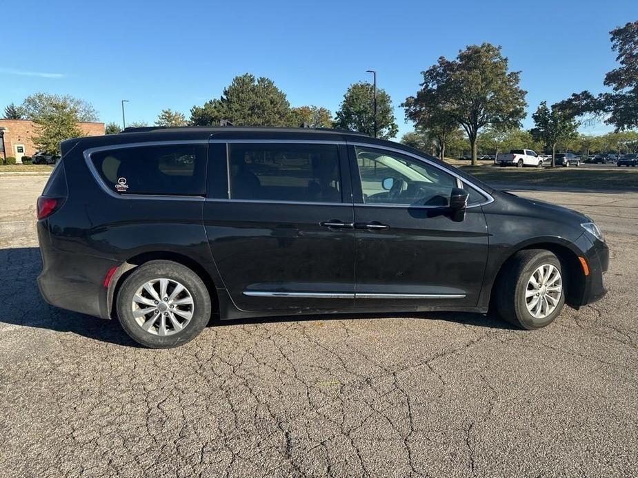 used 2017 Chrysler Pacifica car, priced at $10,557