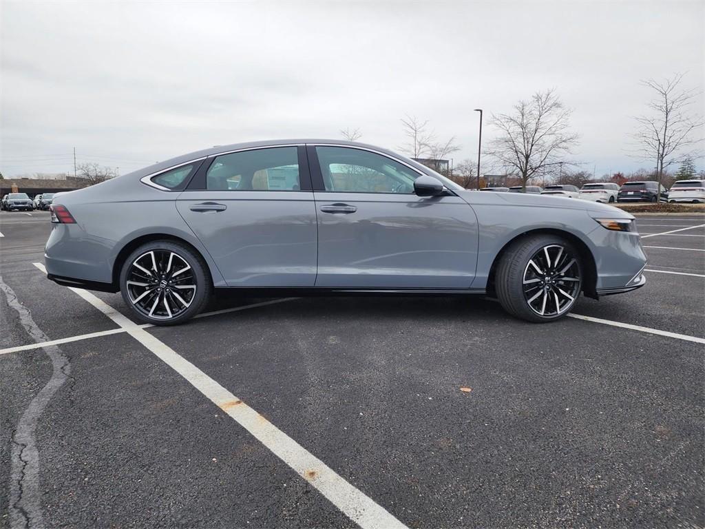 new 2025 Honda Accord Hybrid car, priced at $40,350