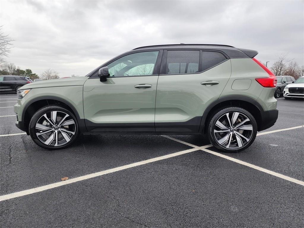 used 2022 Volvo XC40 Recharge Pure Electric car, priced at $29,227