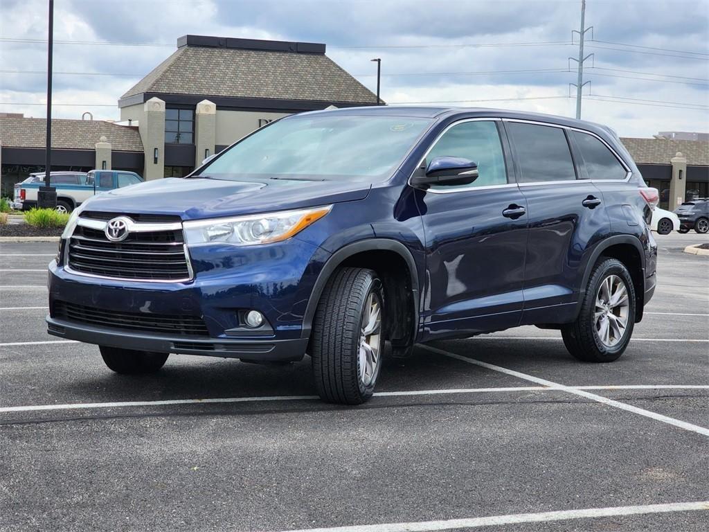 used 2015 Toyota Highlander car, priced at $14,757
