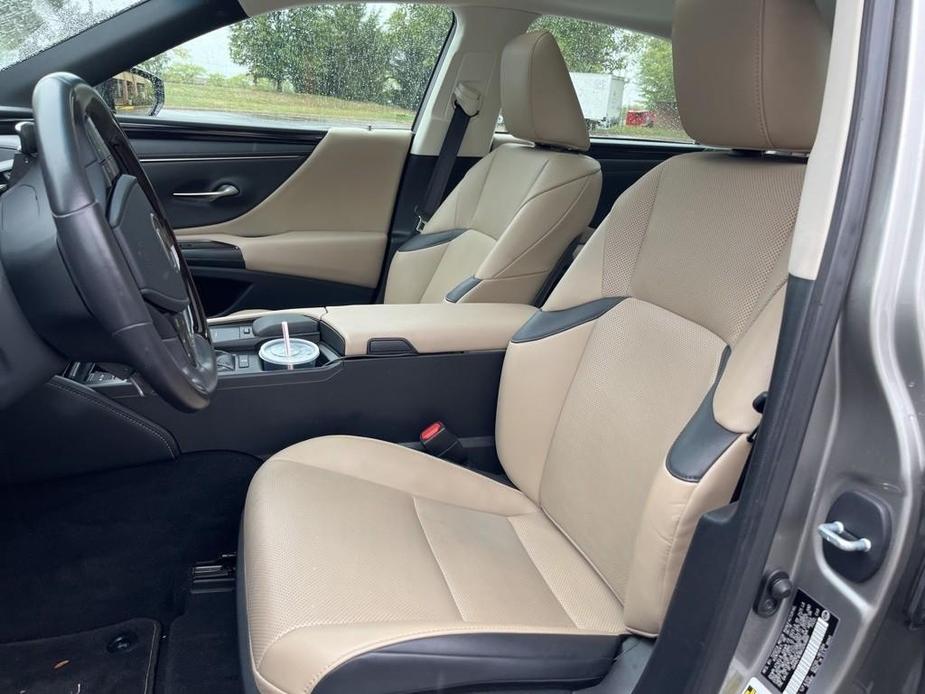 used 2019 Lexus ES 350 car, priced at $31,000