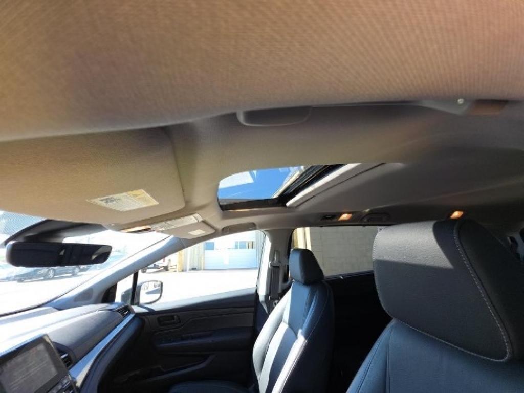 used 2024 Honda Odyssey car, priced at $35,997