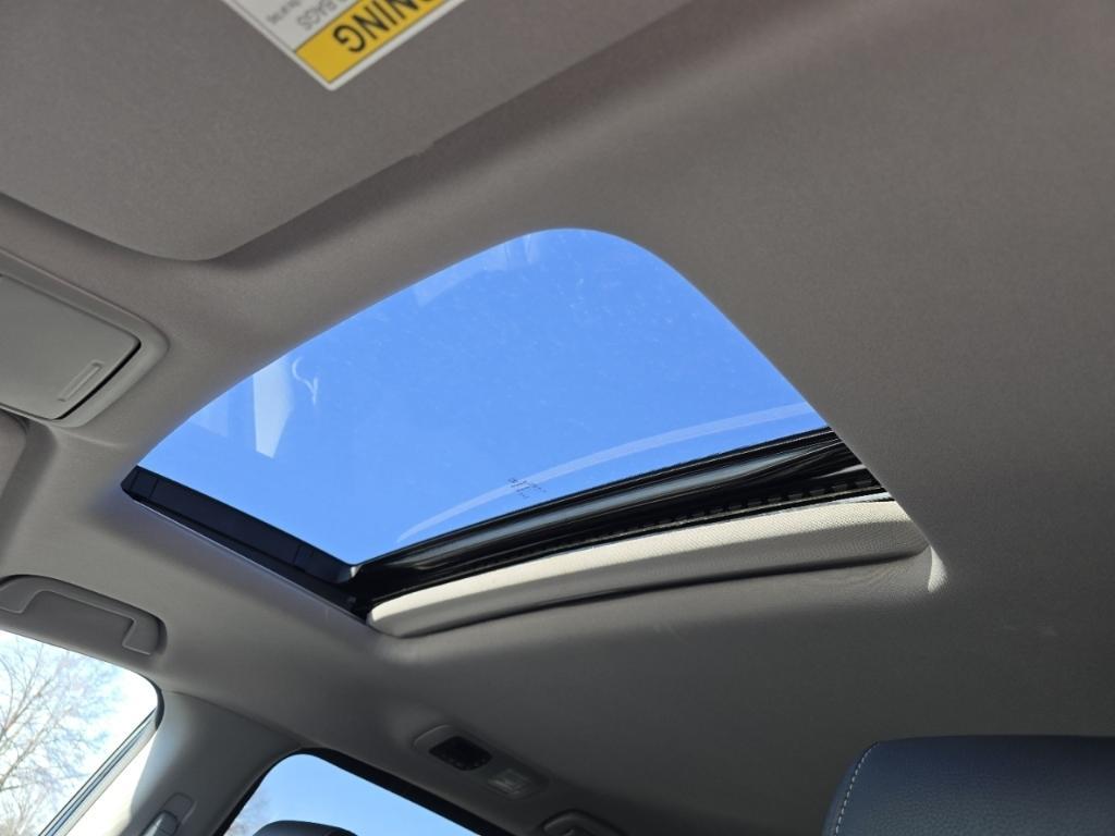 used 2024 Honda Odyssey car, priced at $35,500