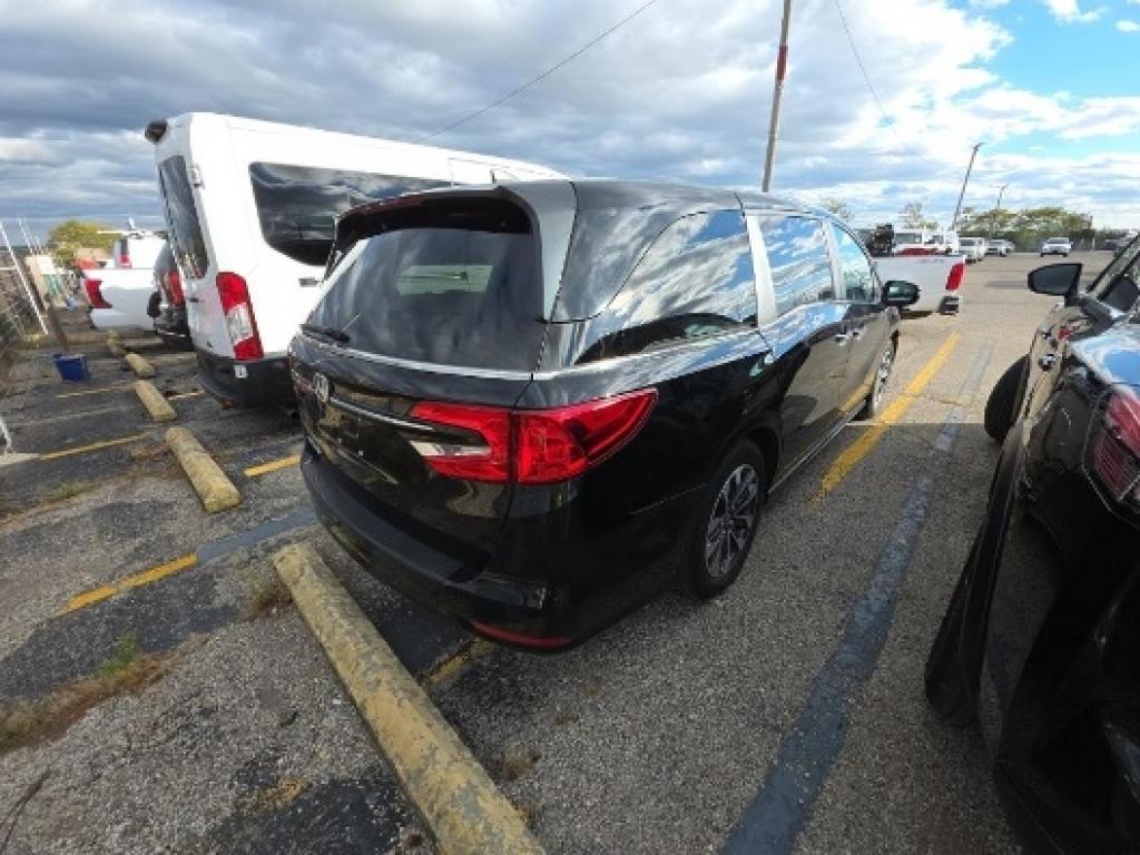 used 2024 Honda Odyssey car, priced at $35,997
