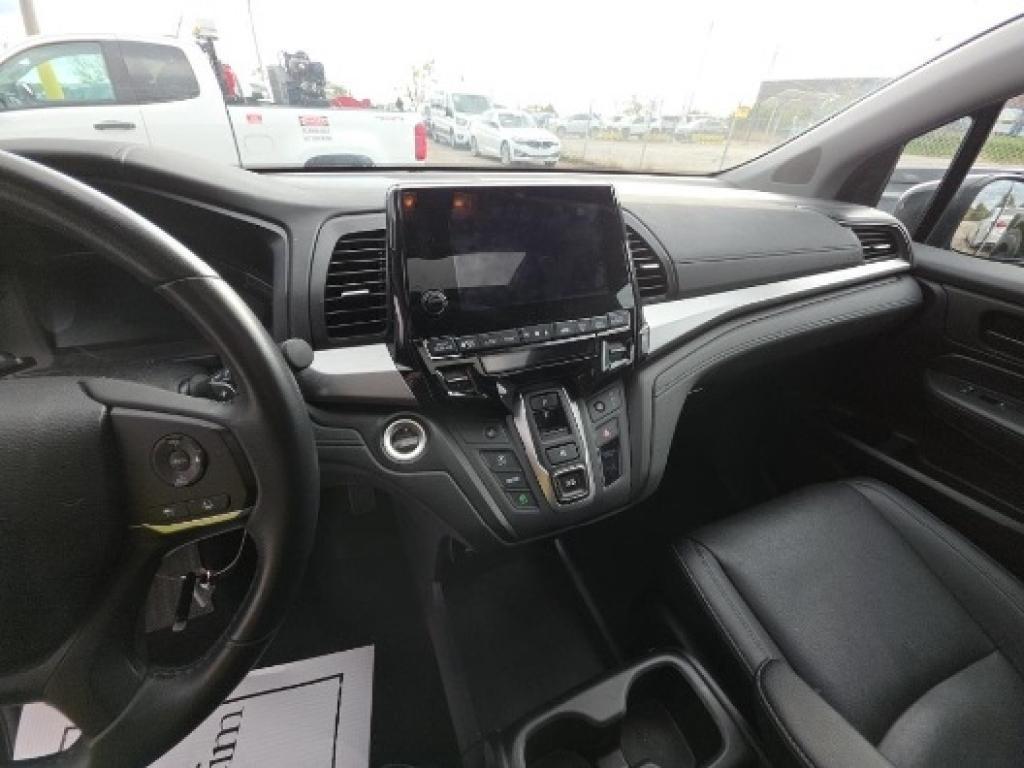 used 2024 Honda Odyssey car, priced at $35,997