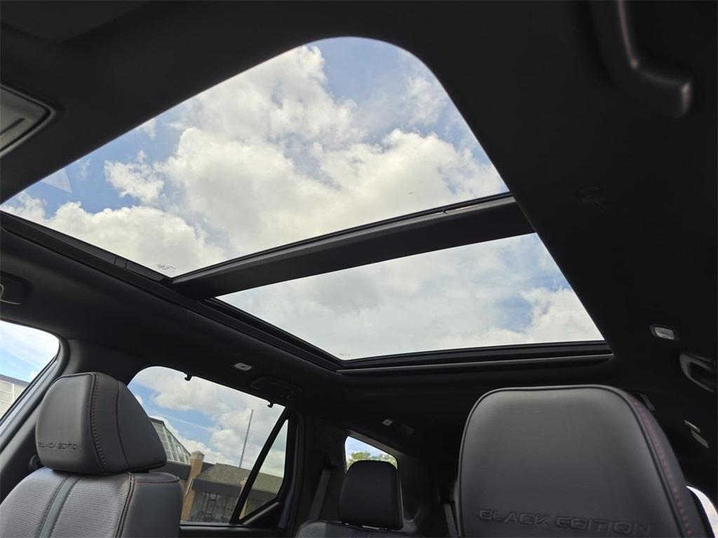 new 2025 Honda Pilot car, priced at $56,530