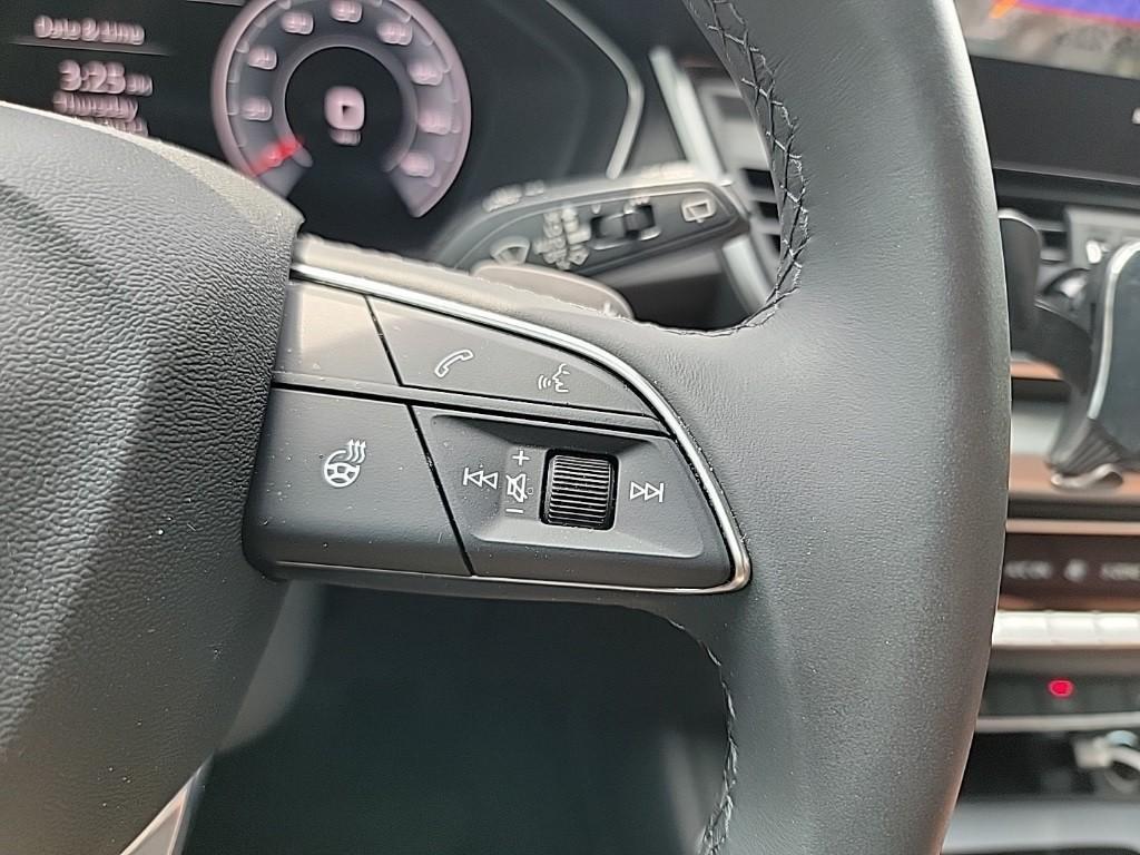 used 2025 Audi Q5 car, priced at $45,997