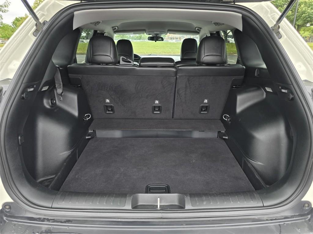 used 2019 Jeep Cherokee car, priced at $13,557