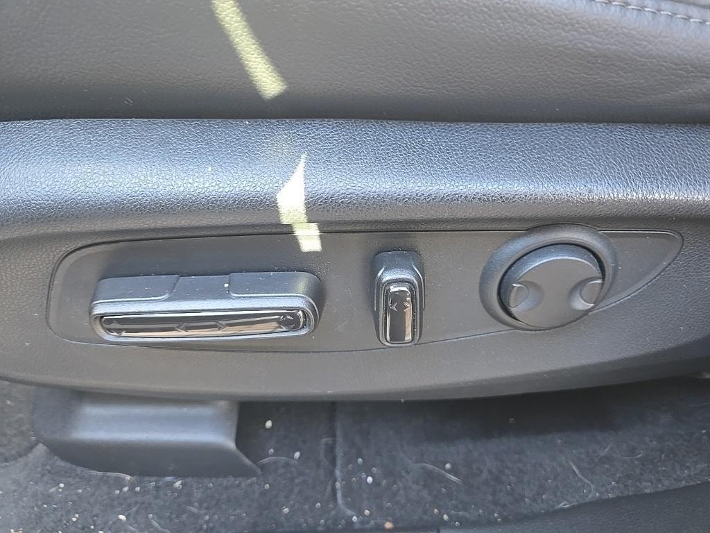 used 2023 Honda CR-V car, priced at $30,590