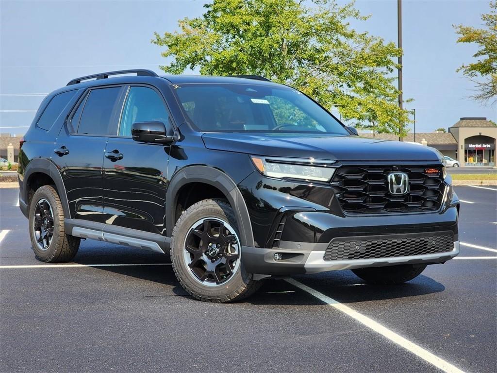 new 2025 Honda Pilot car, priced at $53,025