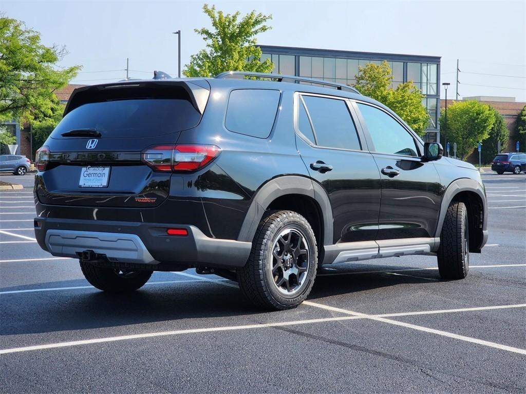 new 2025 Honda Pilot car, priced at $53,025