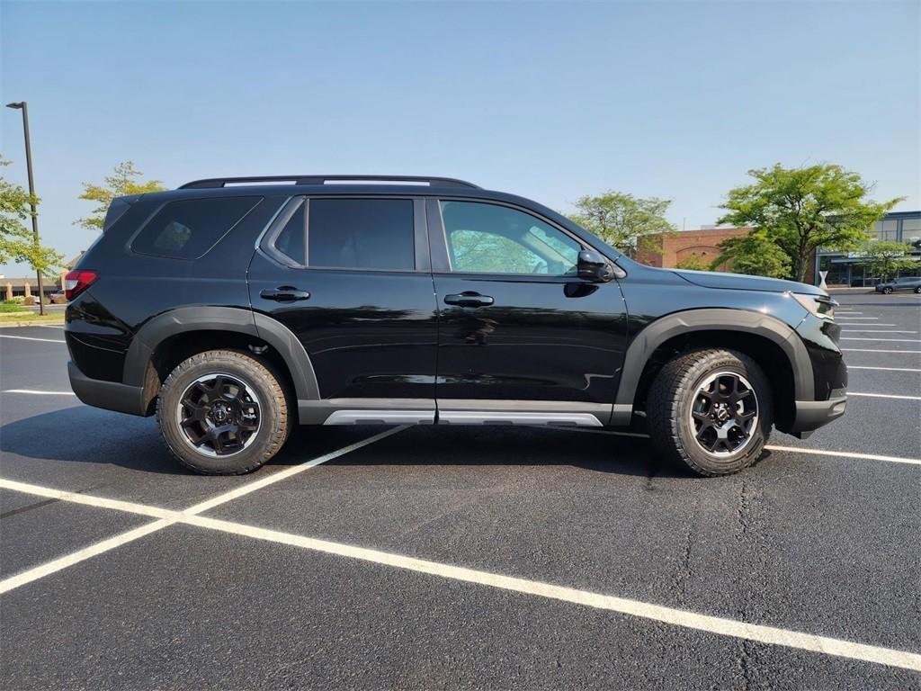 new 2025 Honda Pilot car, priced at $53,025