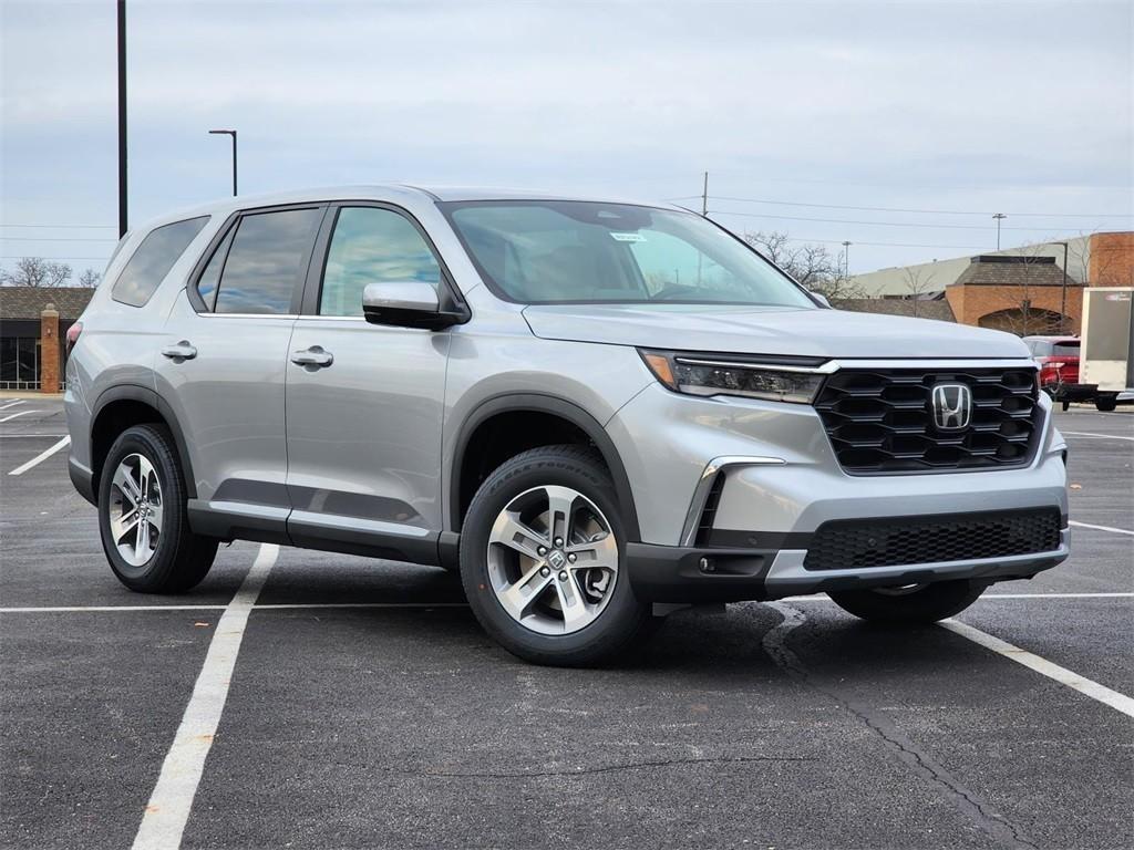 new 2025 Honda Pilot car, priced at $46,495