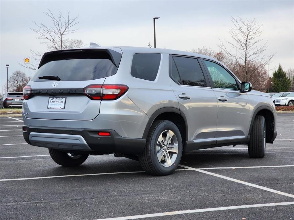 new 2025 Honda Pilot car, priced at $46,495