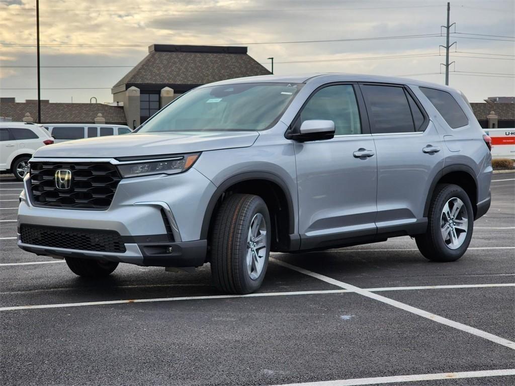 new 2025 Honda Pilot car, priced at $46,495