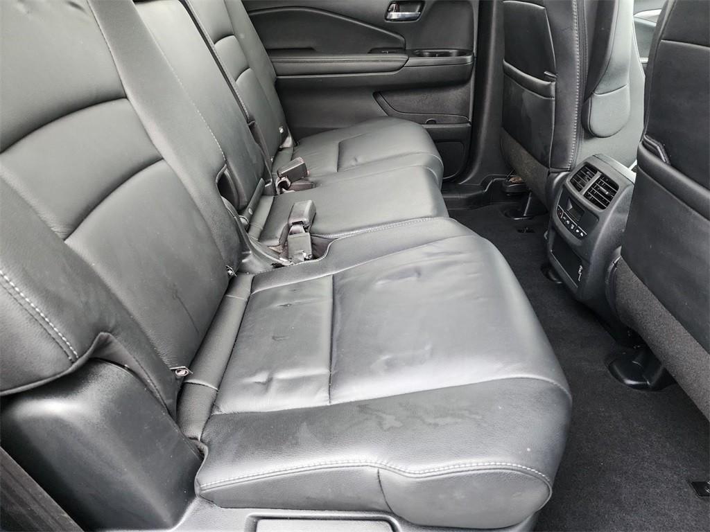 used 2022 Honda Pilot car, priced at $30,757