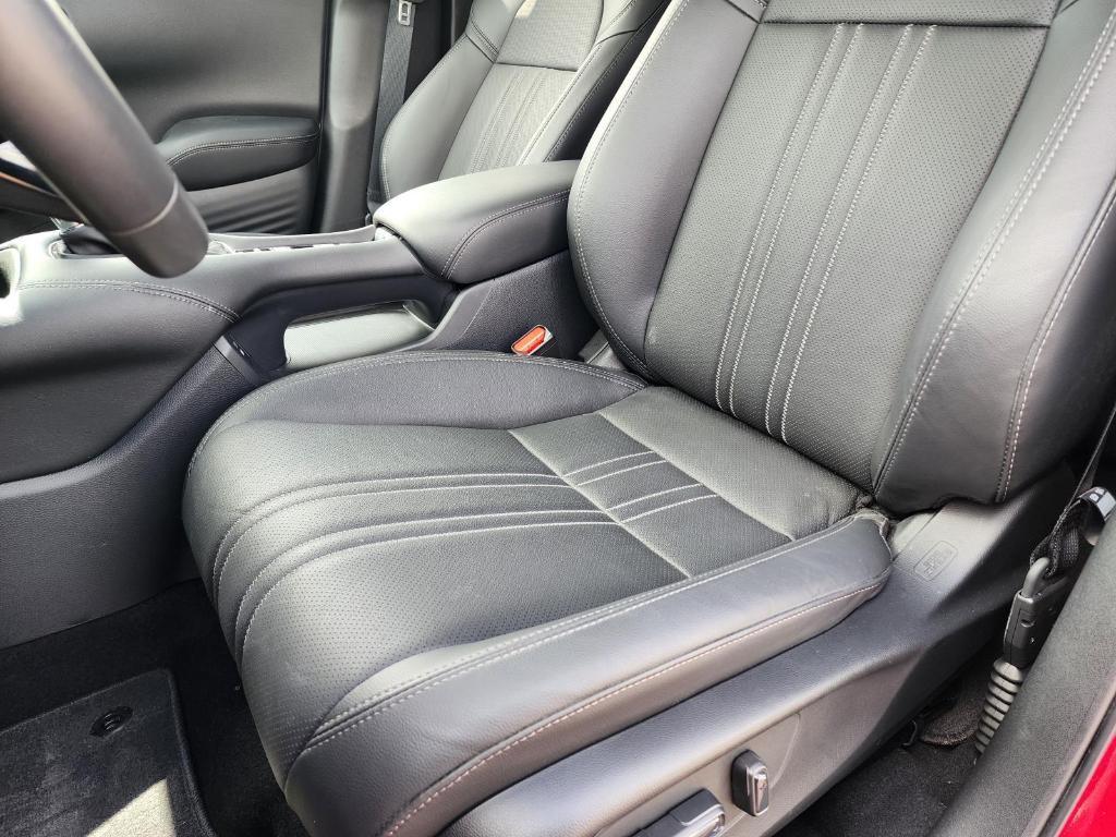used 2024 Honda HR-V car, priced at $30,500