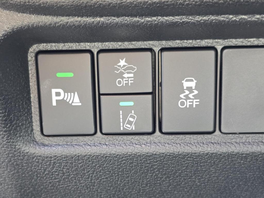 used 2025 Honda Passport car, priced at $38,277