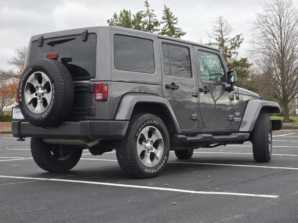 used 2016 Jeep Wrangler Unlimited car, priced at $18,727
