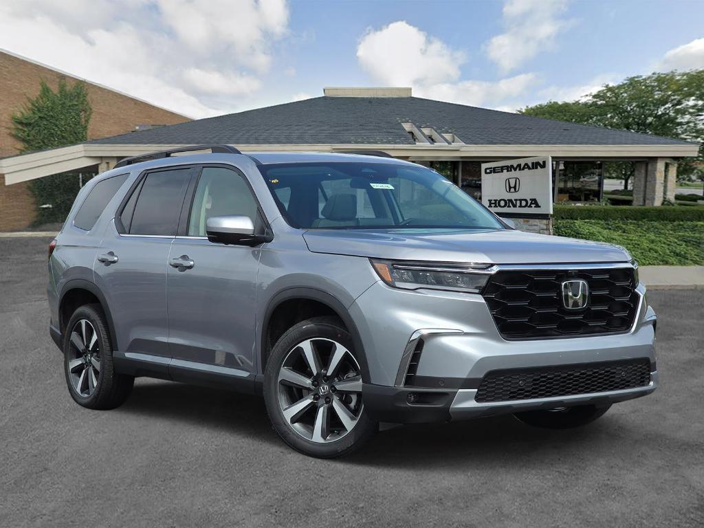 new 2025 Honda Pilot car, priced at $54,530