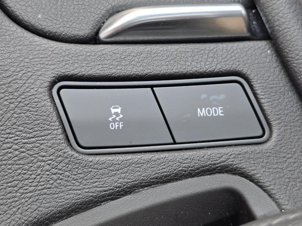 used 2022 Cadillac XT5 car, priced at $35,000