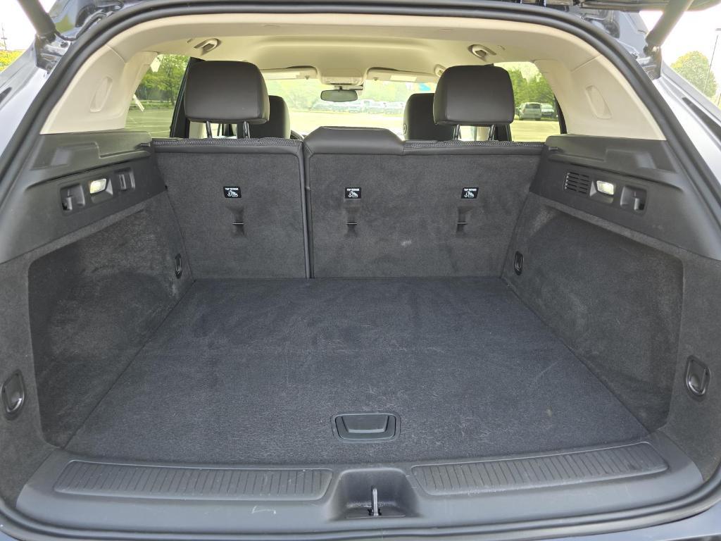 used 2022 Buick Envision car, priced at $23,000