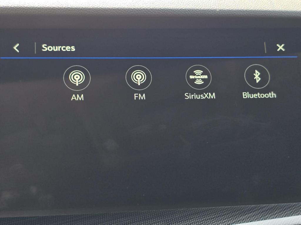 used 2022 Buick Envision car, priced at $23,000