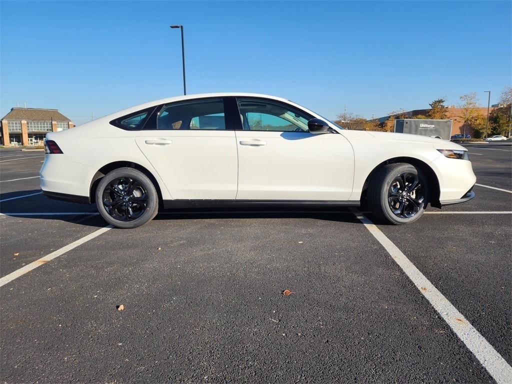 new 2025 Honda Accord car, priced at $31,610