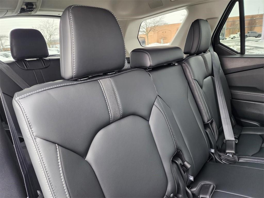 new 2025 Honda Pilot car, priced at $46,995