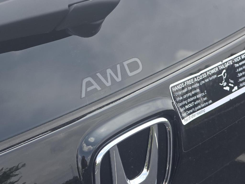 new 2026 Honda CR-V Hybrid car, priced at $43,645